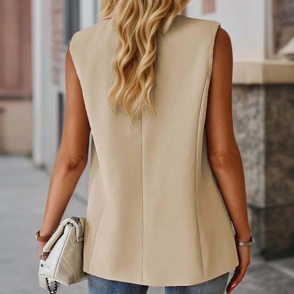 Timeless Business Casual Design Vest - Elevate your wardrobe! Large - Picture 4 of 5